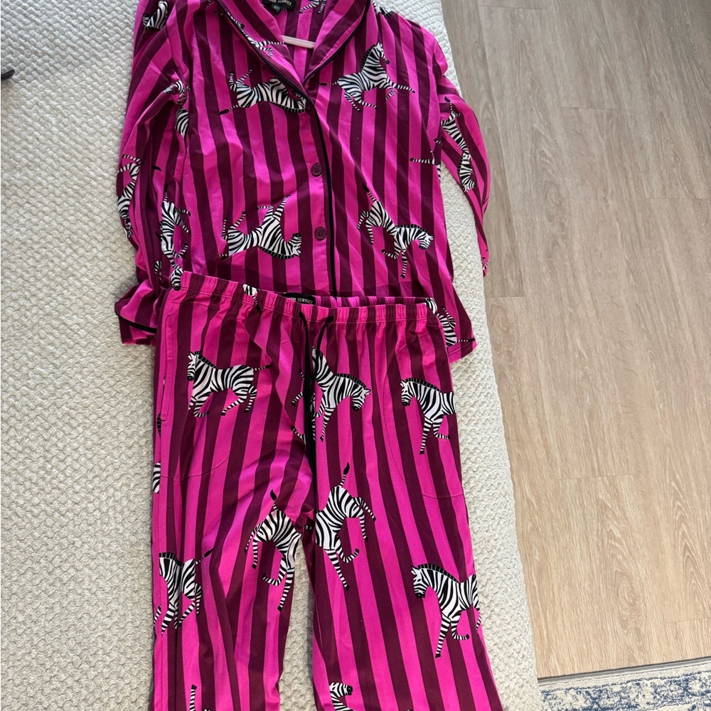 Women's Pink Zebra Print Pajama Set